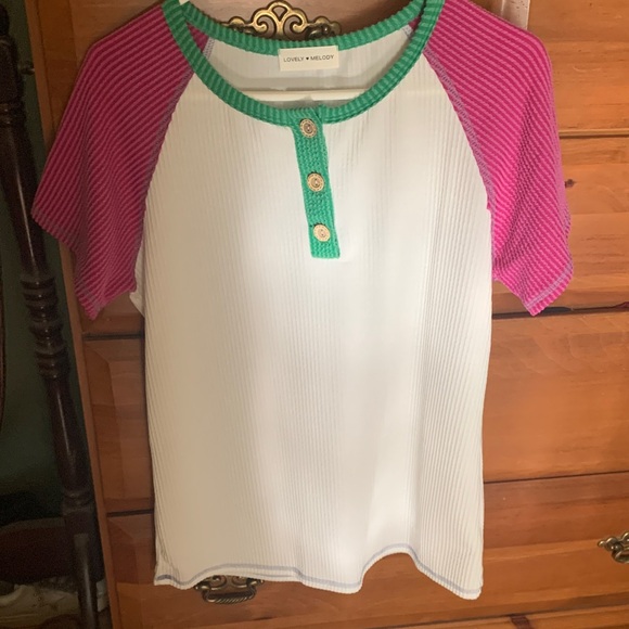 Colorful Raglan Sleeve Top - Picture 1 of 2